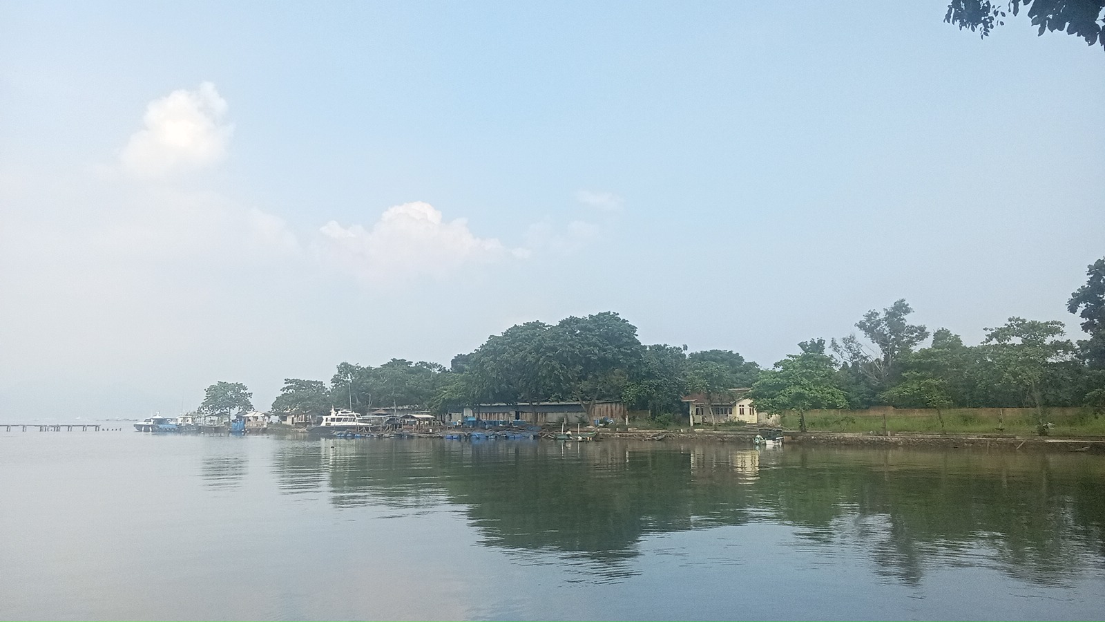 Pantai Puri Gading