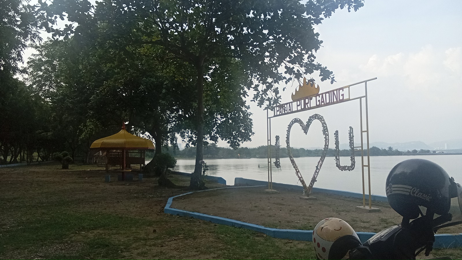 Pantai Puri Gading